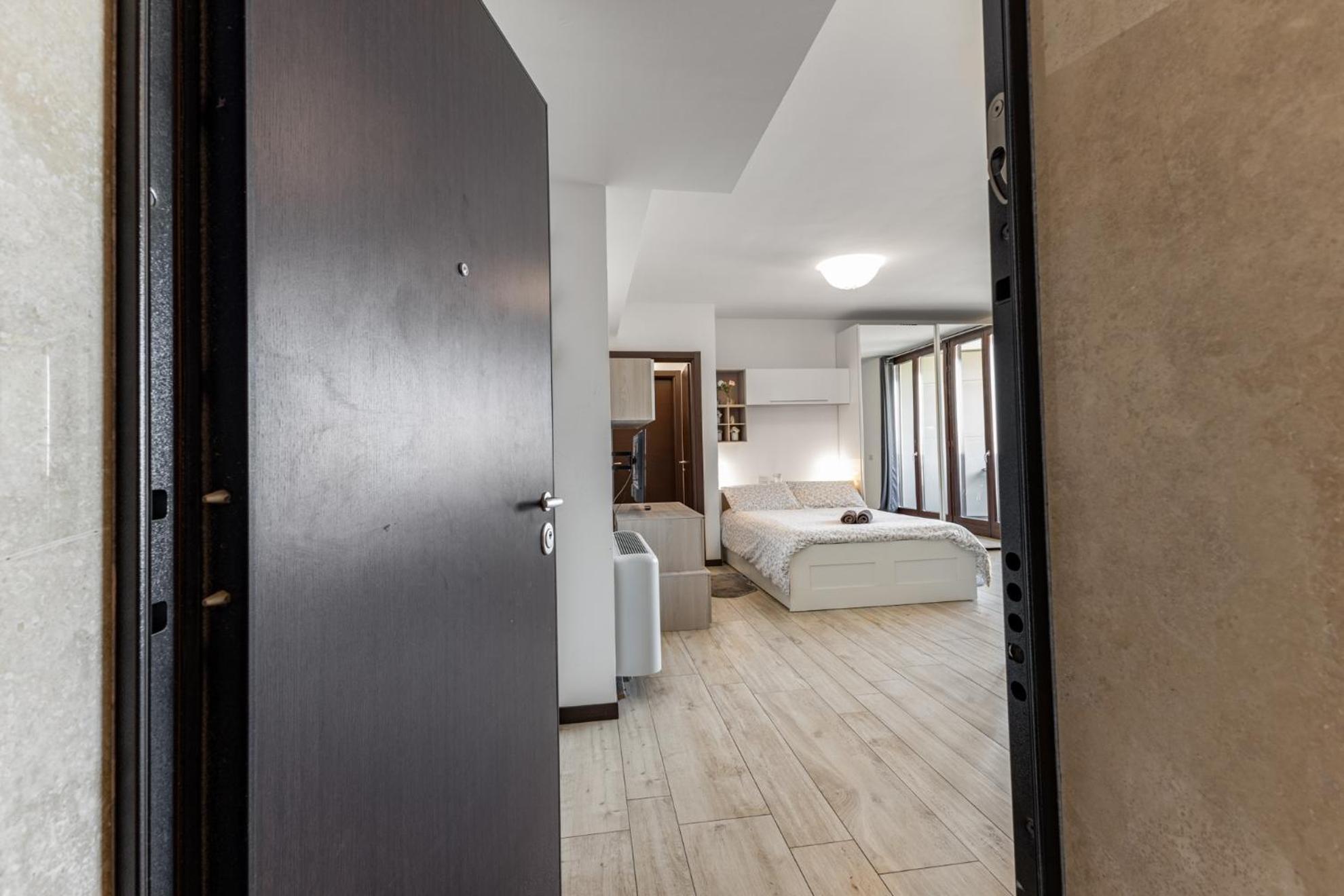 Monolocale Con Balcone Self Check In Milano Sempione Apartment ภายนอก รูปภาพ