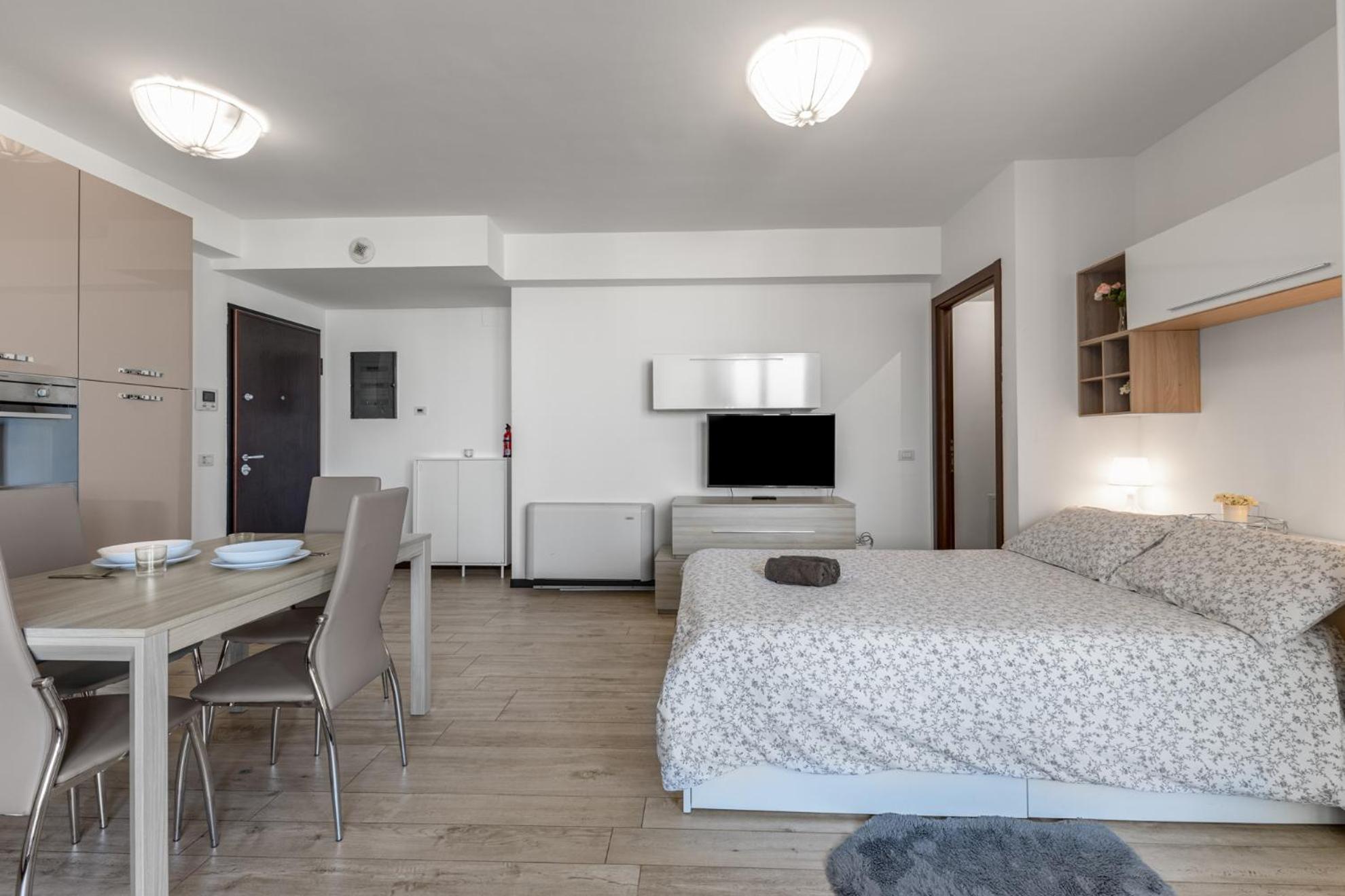 Monolocale Con Balcone Self Check In Milano Sempione Apartment ภายนอก รูปภาพ
